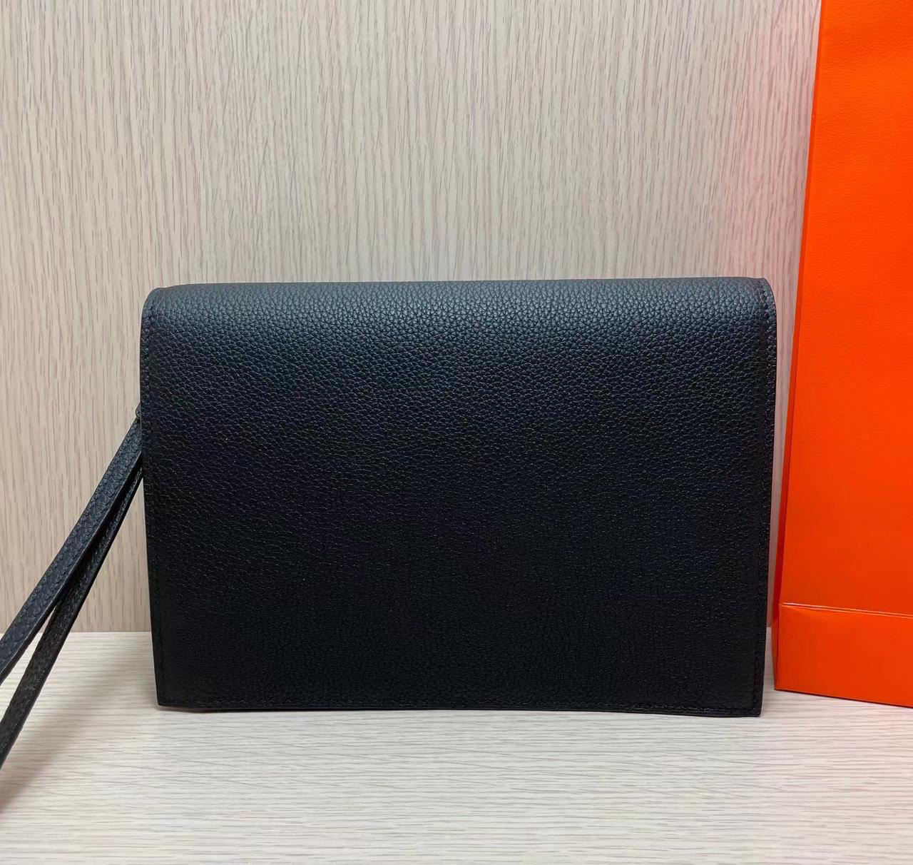 МУЖСКОЙ КЛАТЧ HERMES детальное фото