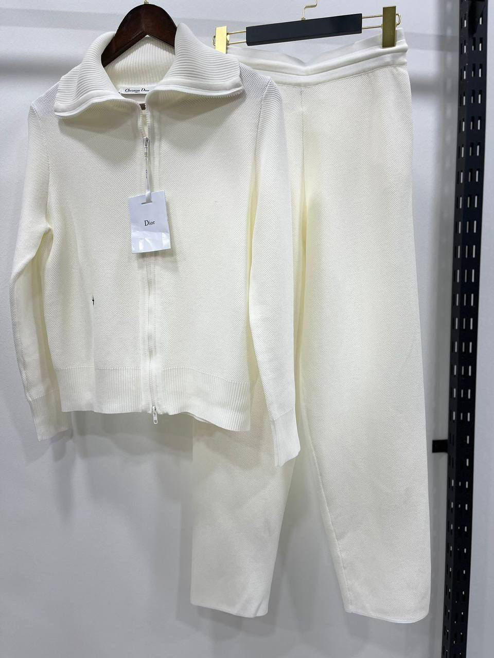 КОСТЮМ CHRISTIAN DIOR детальное фото