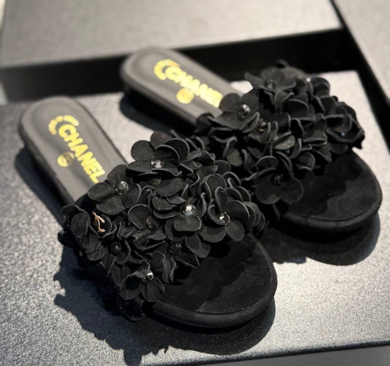 ШЛЕПКИ CHANEL фото