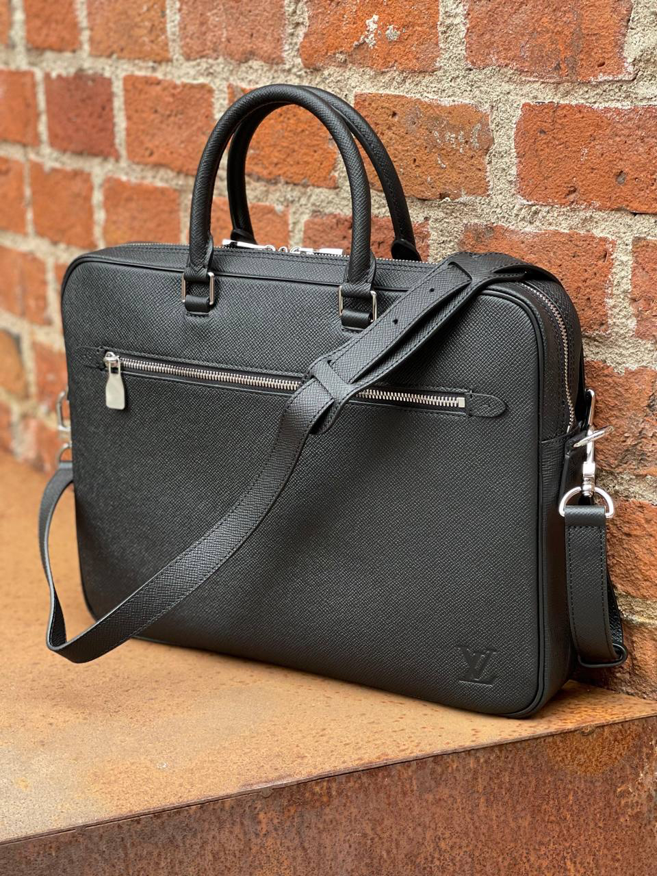 МУЖСКОЙ ПОРТФЕЛЬ LOUIS VUITTON детальное фото