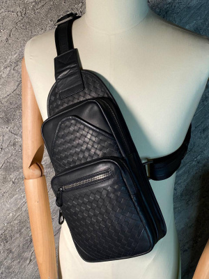 МУЖСКАЯ СУМКА СЛИНГ  BOTTEGA VENETA фото