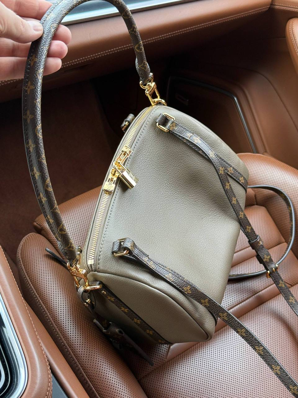 СУМКА LOUIS VUITTON детальное фото