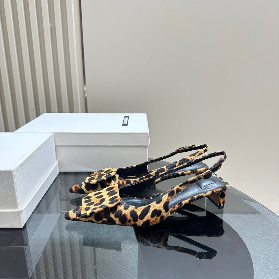 ТУФЛИ JACQUEMUS детальное фото