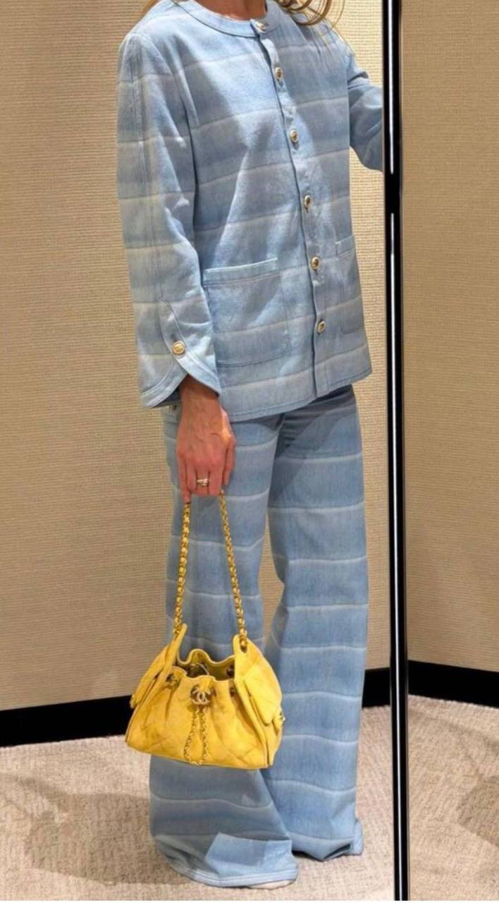 КОСТЮМ CHANEL детальное фото