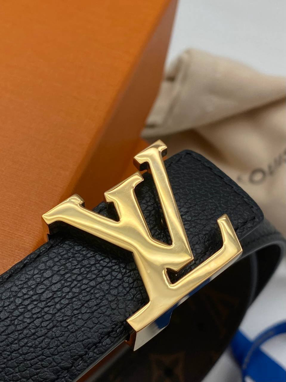 ЖЕНСКИЙ РЕМЕНЬ LOUIS VUITTON детальное фото