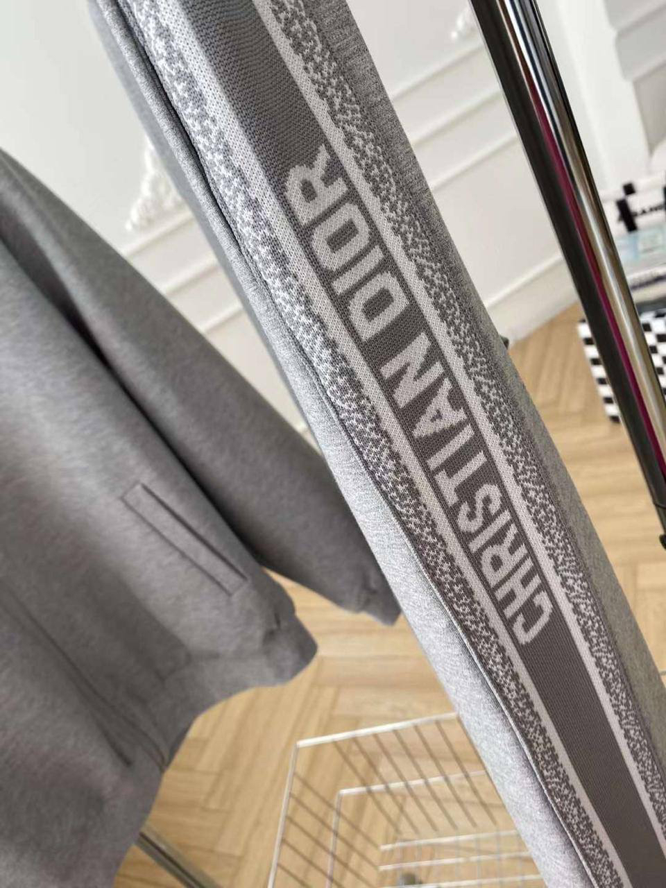 КОСТЮМ CHRISTIAN DIOR детальное фото