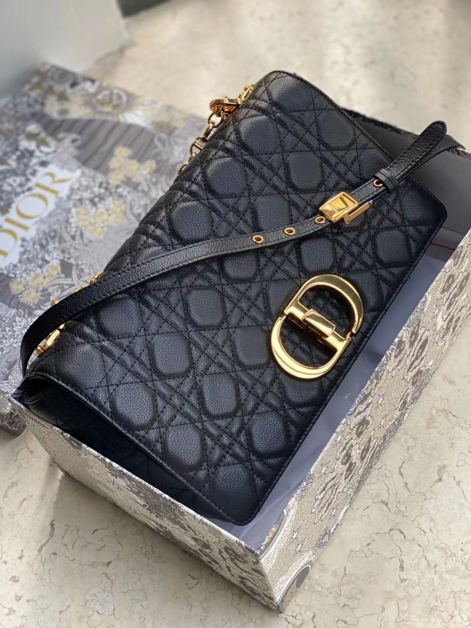 СУМКА CHRISTIAN DIOR детальное фото