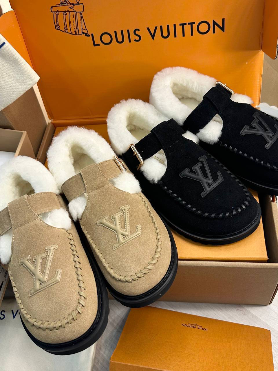 ЛОФЕРЫ LOUIS VUITTON детальное фото