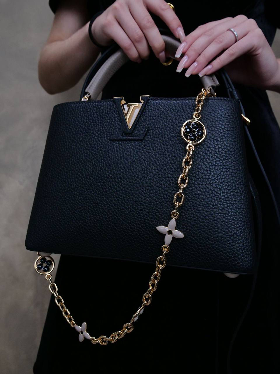 СУМКА LOUIS VUITTON детальное фото