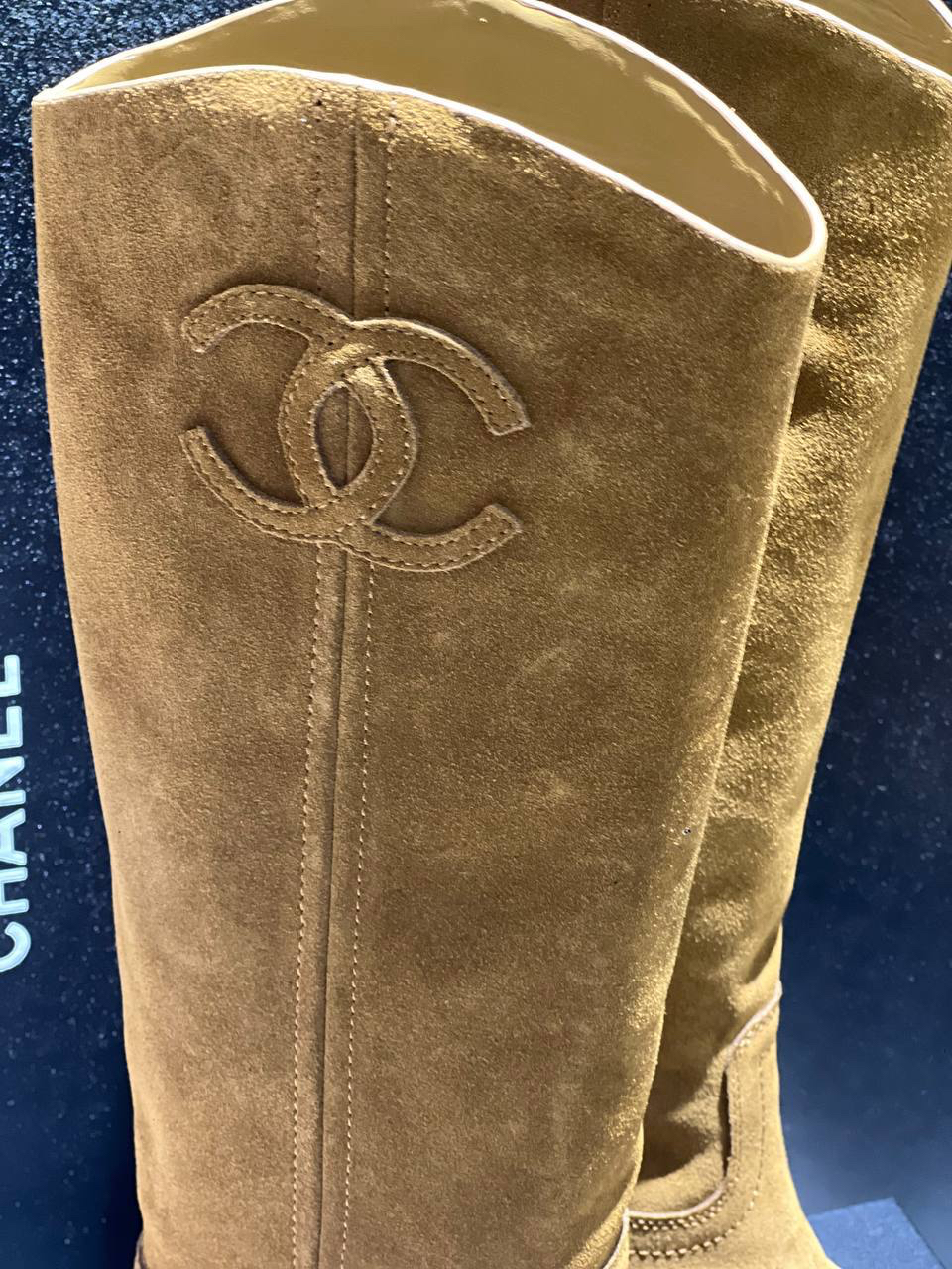 САПОГИ CHANEL детальное фото