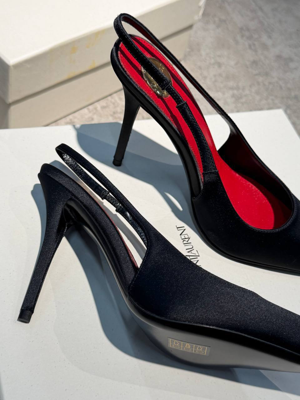 ТУФЛИ SAINT LAURENT детальное фото