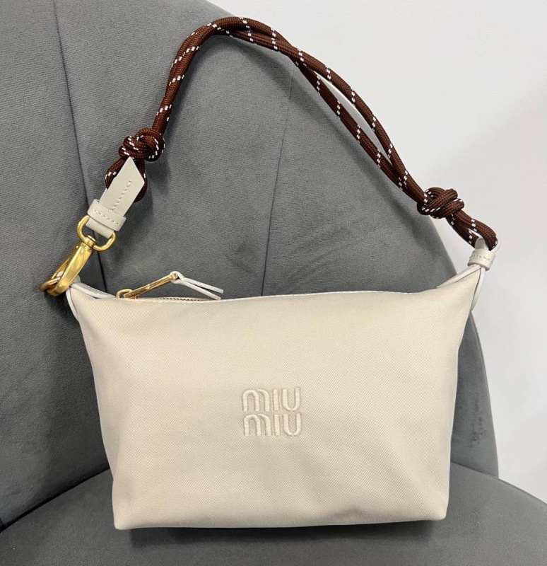 СУМКА MIU MIU фото