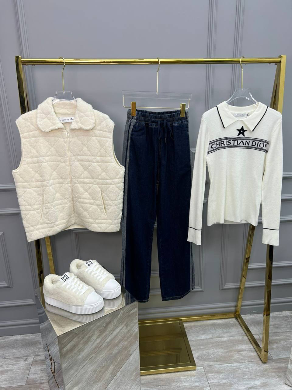 ЖИЛЕТ CHRISTIAN DIOR детальное фото