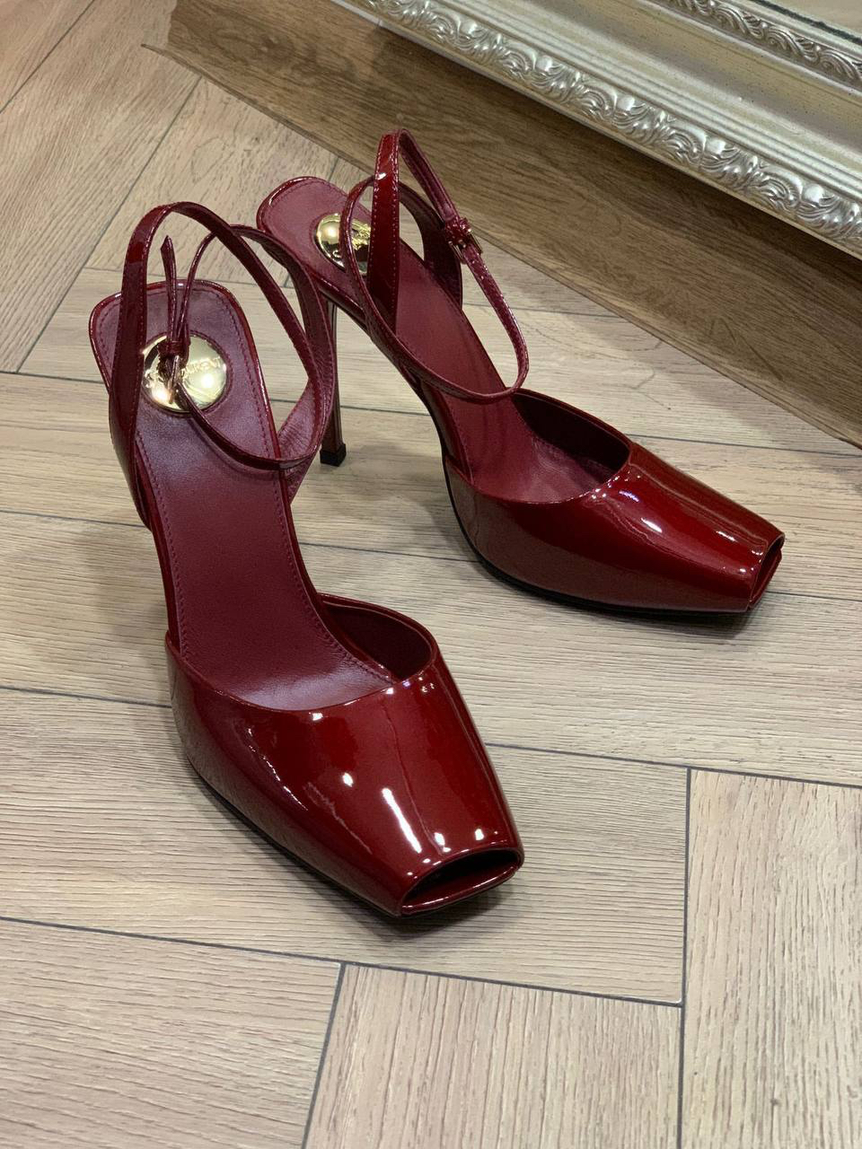 ТУФЛИ SAINT LAURENT детальное фото