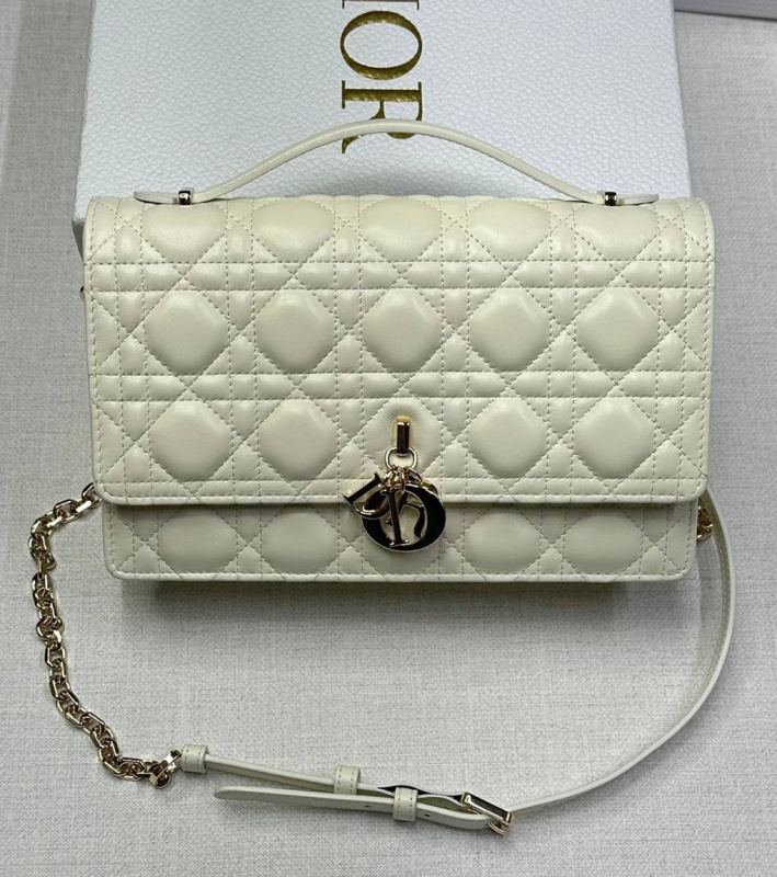 СУМКА CHRISTIAN DIOR фото