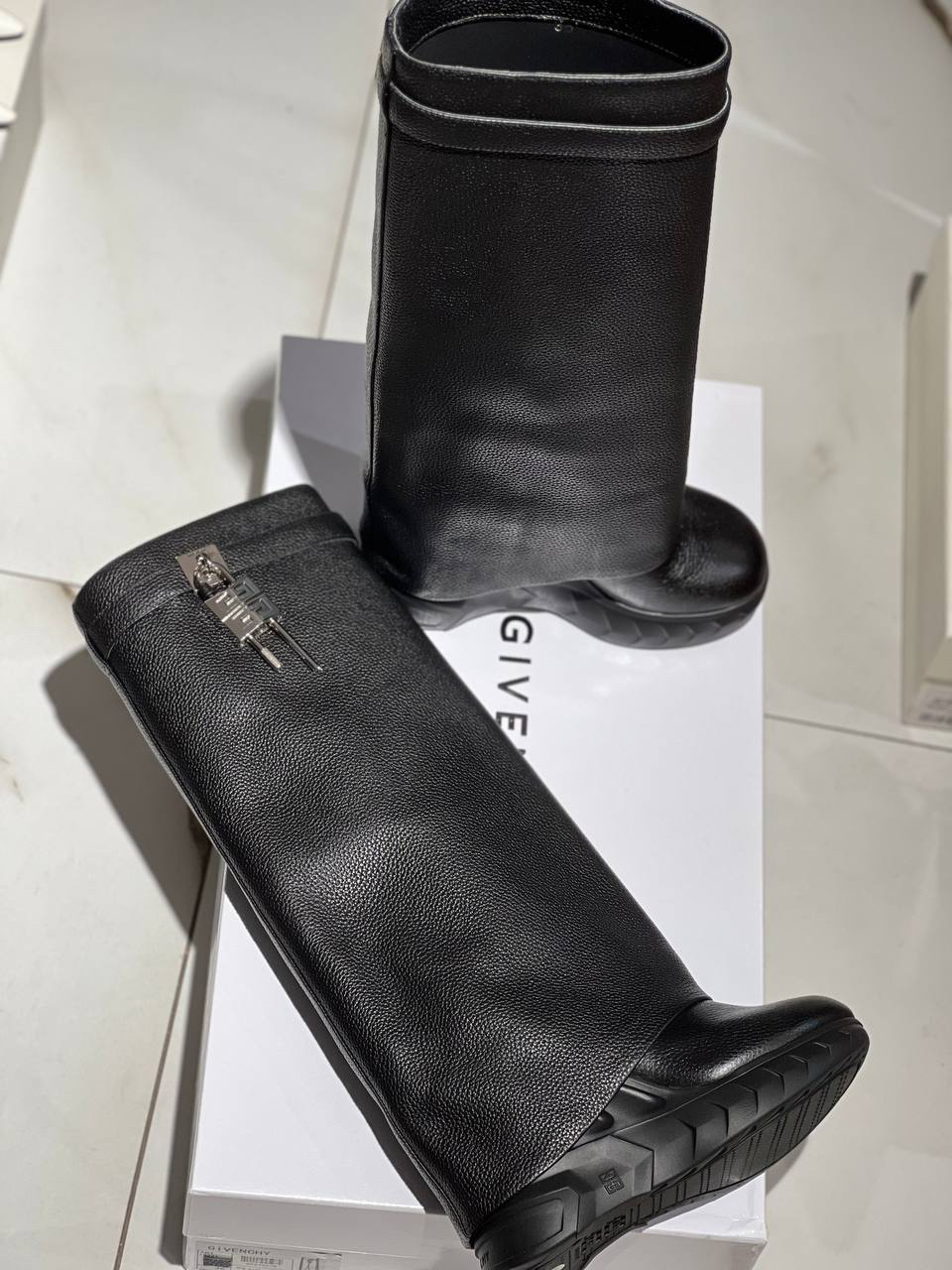 САПОГИ GIVENCHY детальное фото