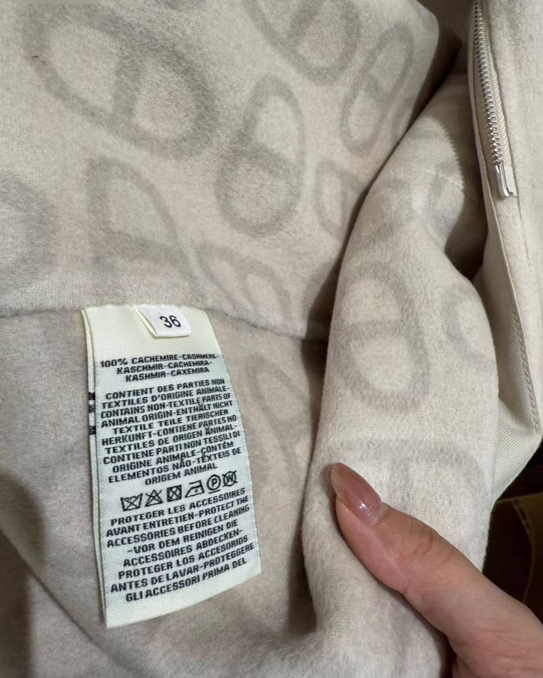 ПАЛЬТО HERMES детальное фото