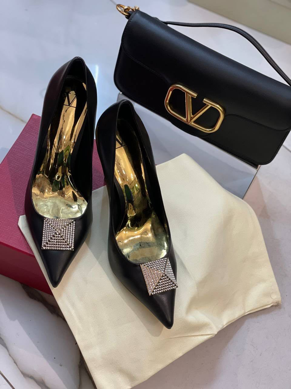 ТУФЛИ VALENTINO детальное фото