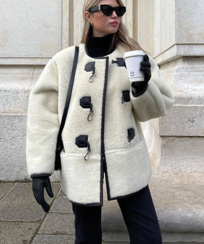 ДУБЛЕНКА TOTEME фото