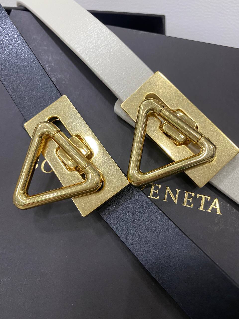 ЖЕНСКИЙ РЕМЕНЬ BOTTEGA VENETA детальное фото