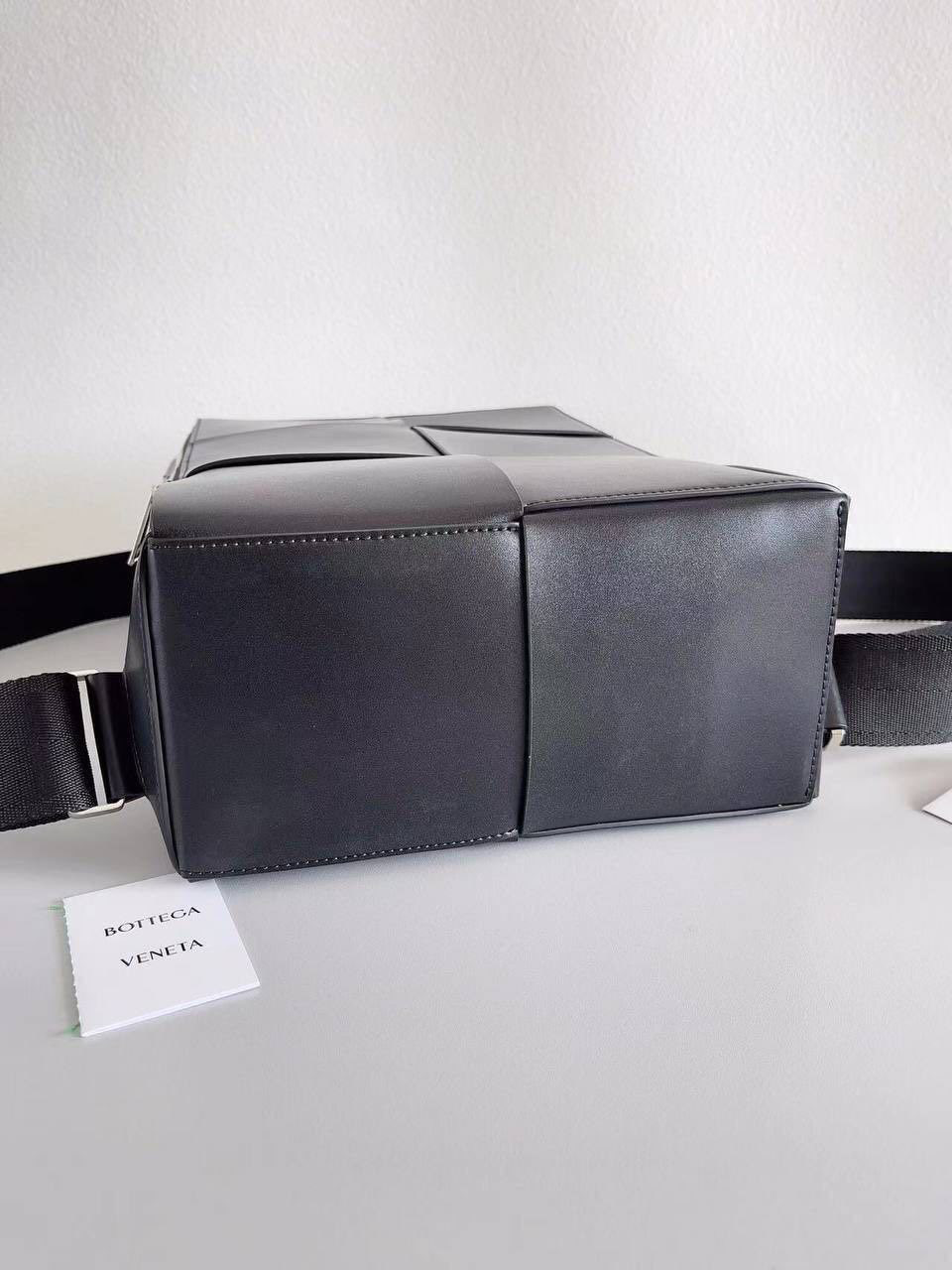 МУЖСКОЙ РЮКЗАК BOTTEGA VENETA детальное фото