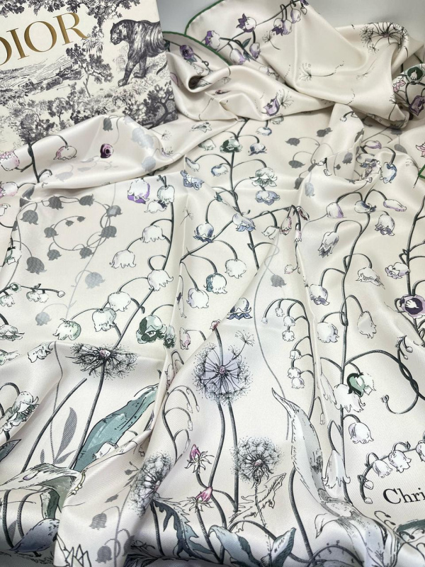 ПЛАТОК CHRISTIAN DIOR фото