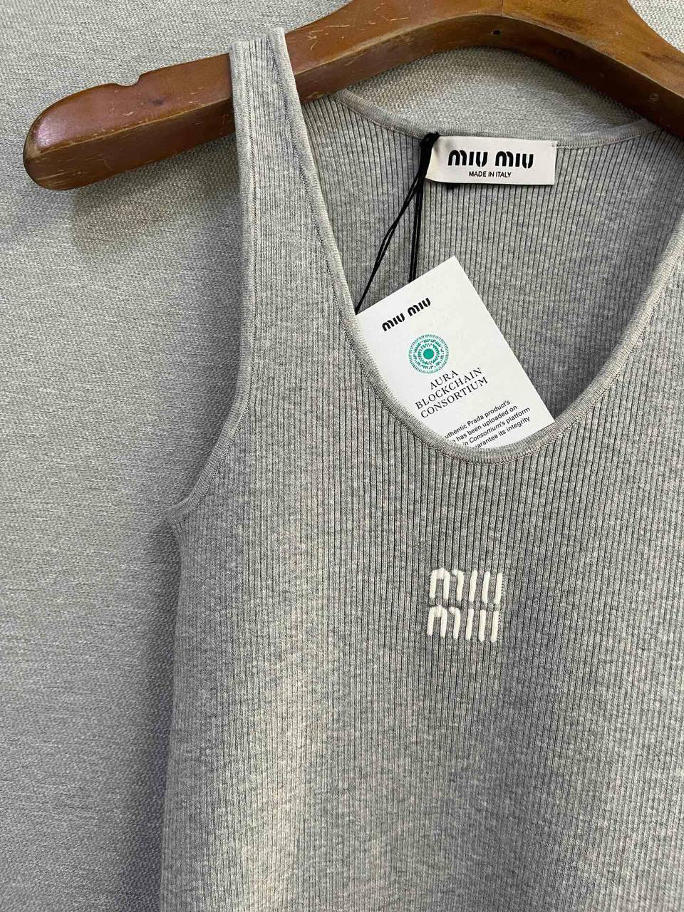 МАЙКА MIU MIU детальное фото