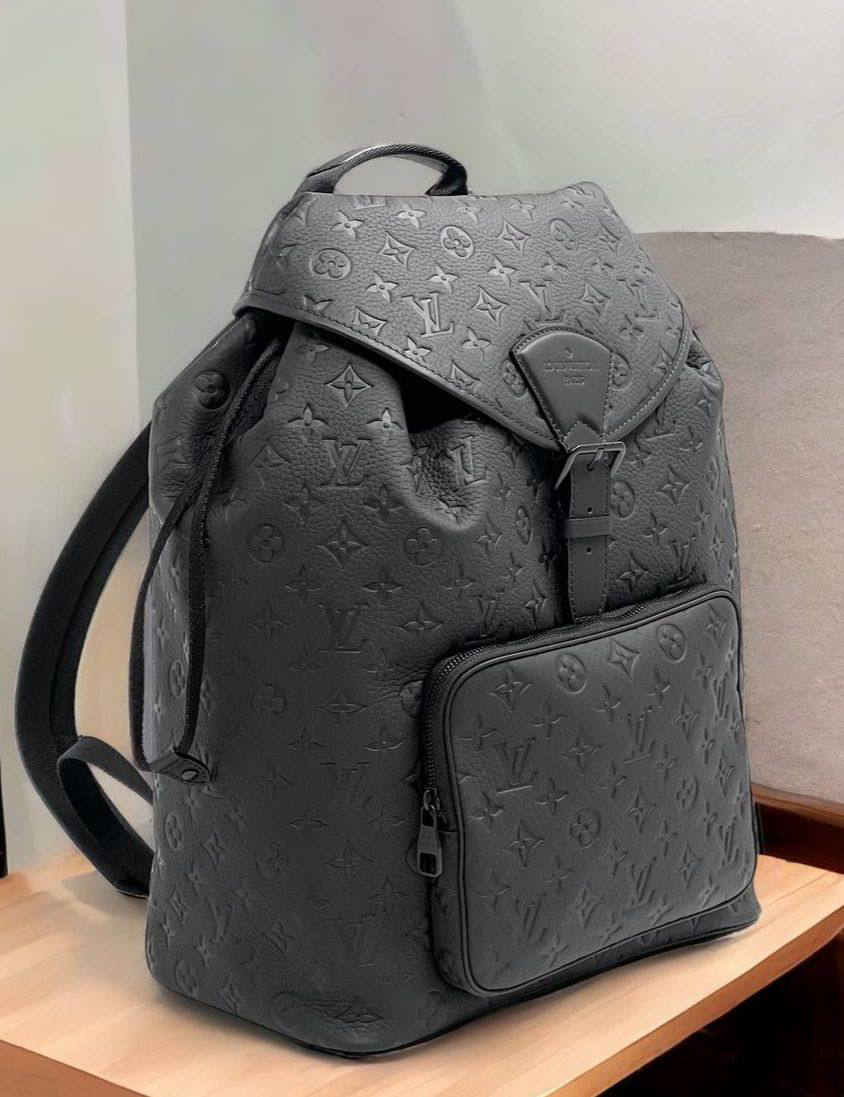 МУЖСКОЙ РЮКЗАК LOUIS VUITTON детальное фото