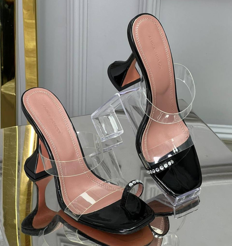 БОСОНОЖКИ AMINA MUADDI фото