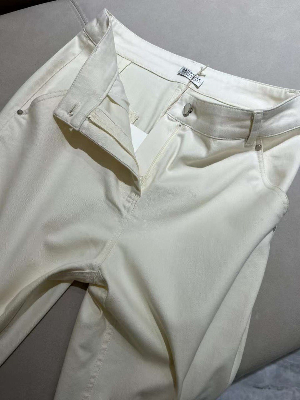 ДЖИНСЫ BRUNELLO CUCINELLI детальное фото