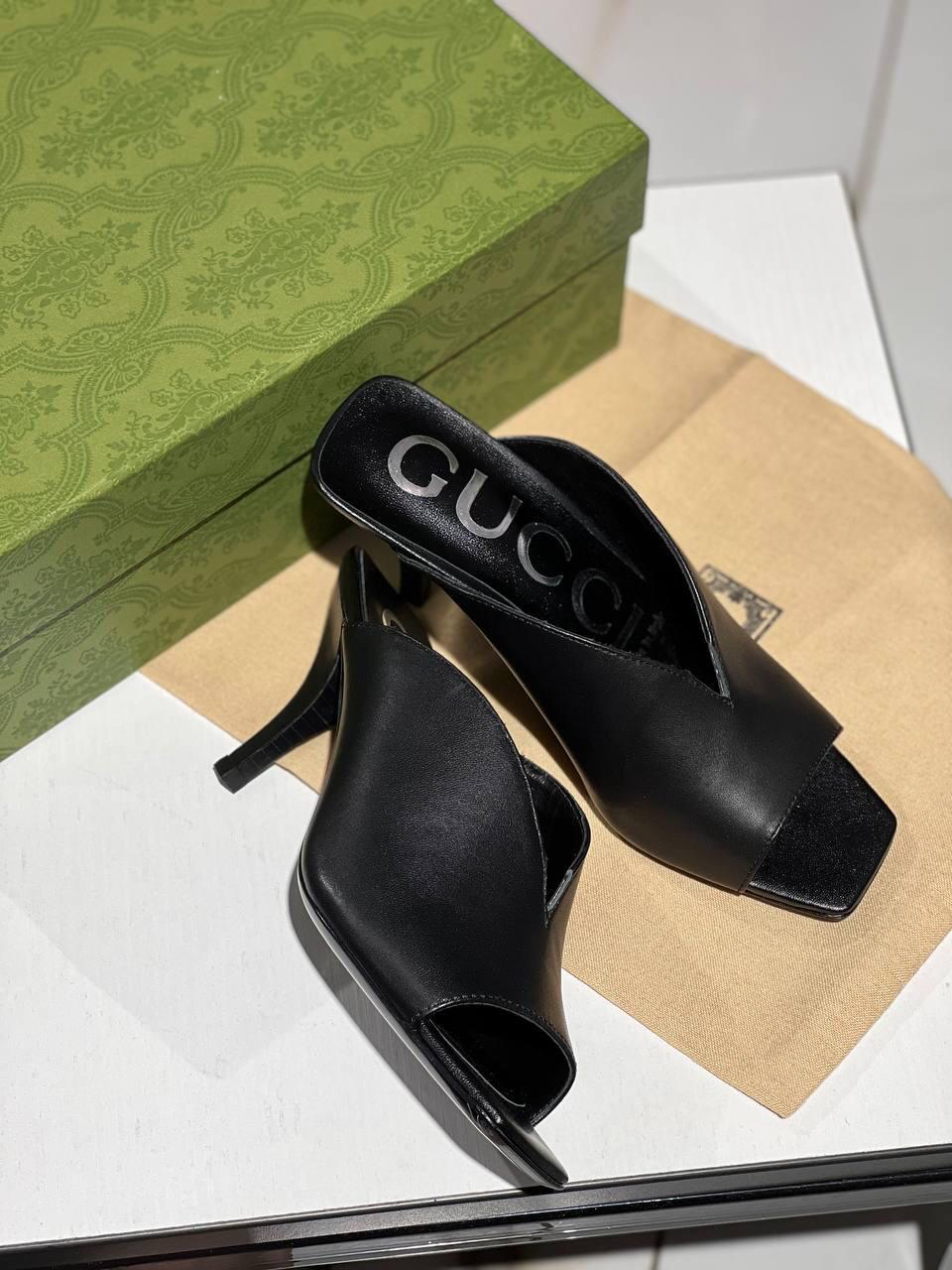 САБО GUCCI детальное фото