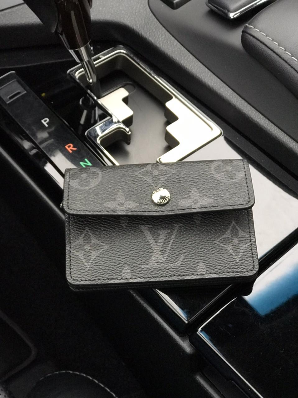 ВИЗИТНИЦА LOUIS VUITTON детальное фото