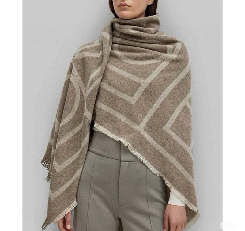 ПАЛАНТИН TOTEME фото