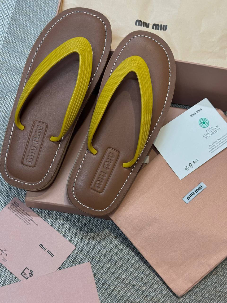 ШЛЕПКИ MIU MIU детальное фото