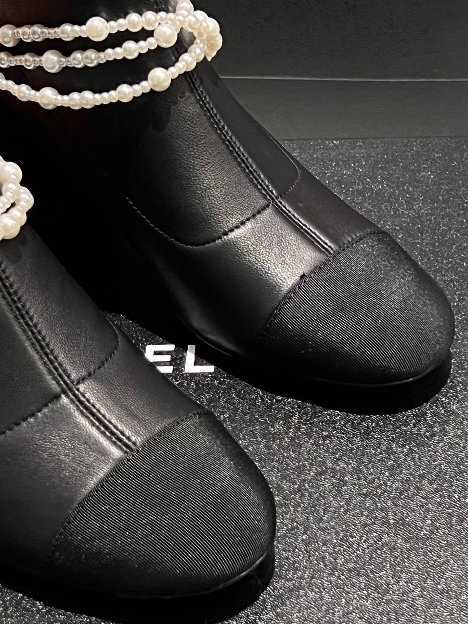 БОТИЛЬОНЫ CHANEL детальное фото