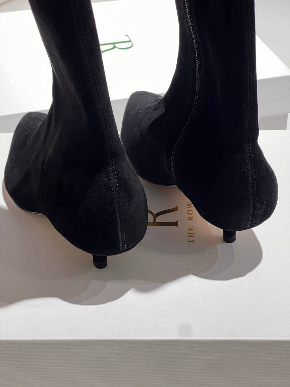 БОТИЛЬОНЫ THE ROW детальное фото