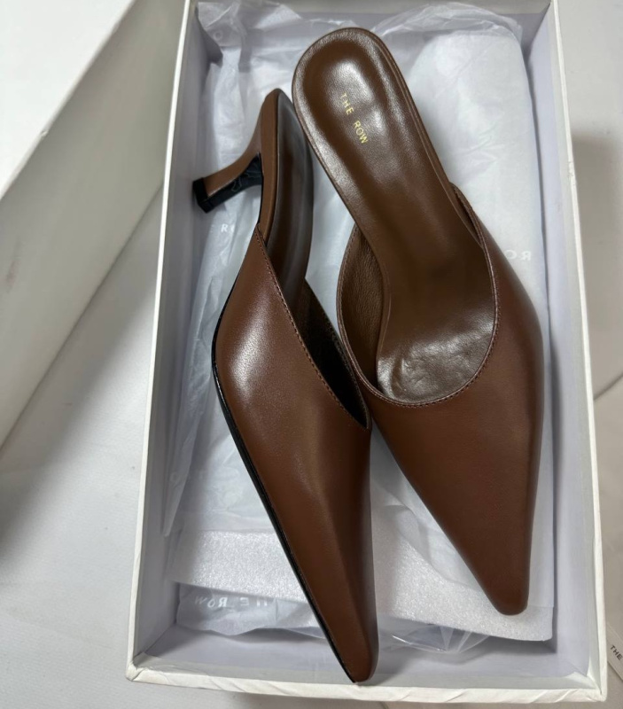 ШЛЕПКИ THE ROW фото