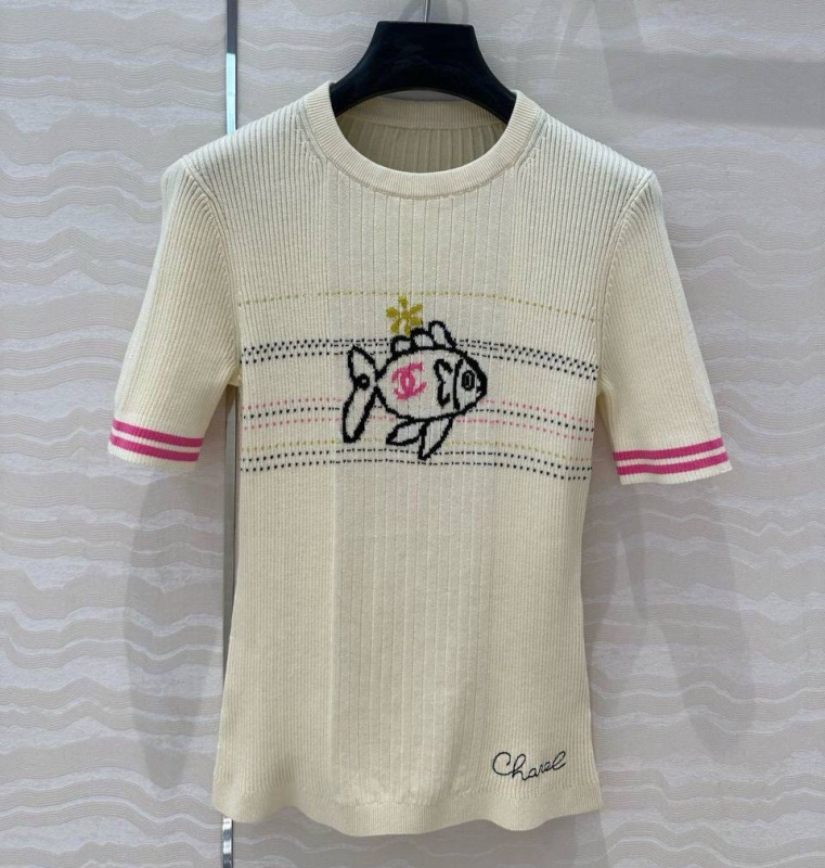 ФУТБОЛКА CHANEL фото