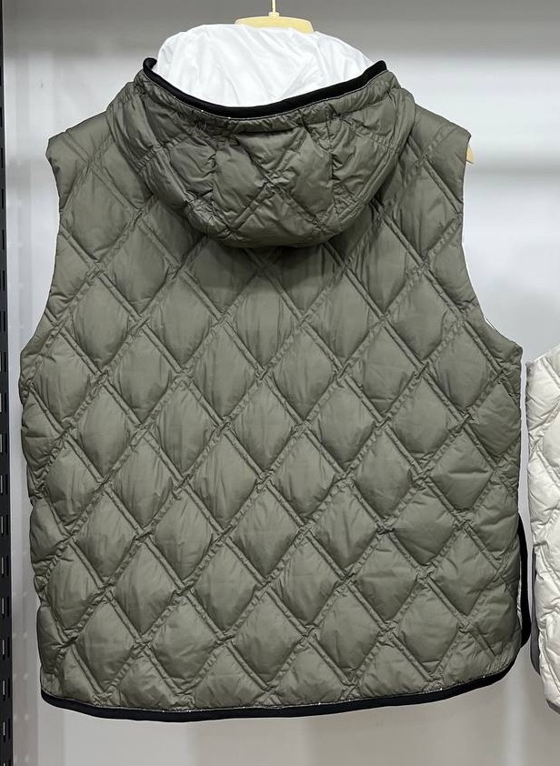 ЖИЛЕТ BRUNELLO CUCINELLI детальное фото