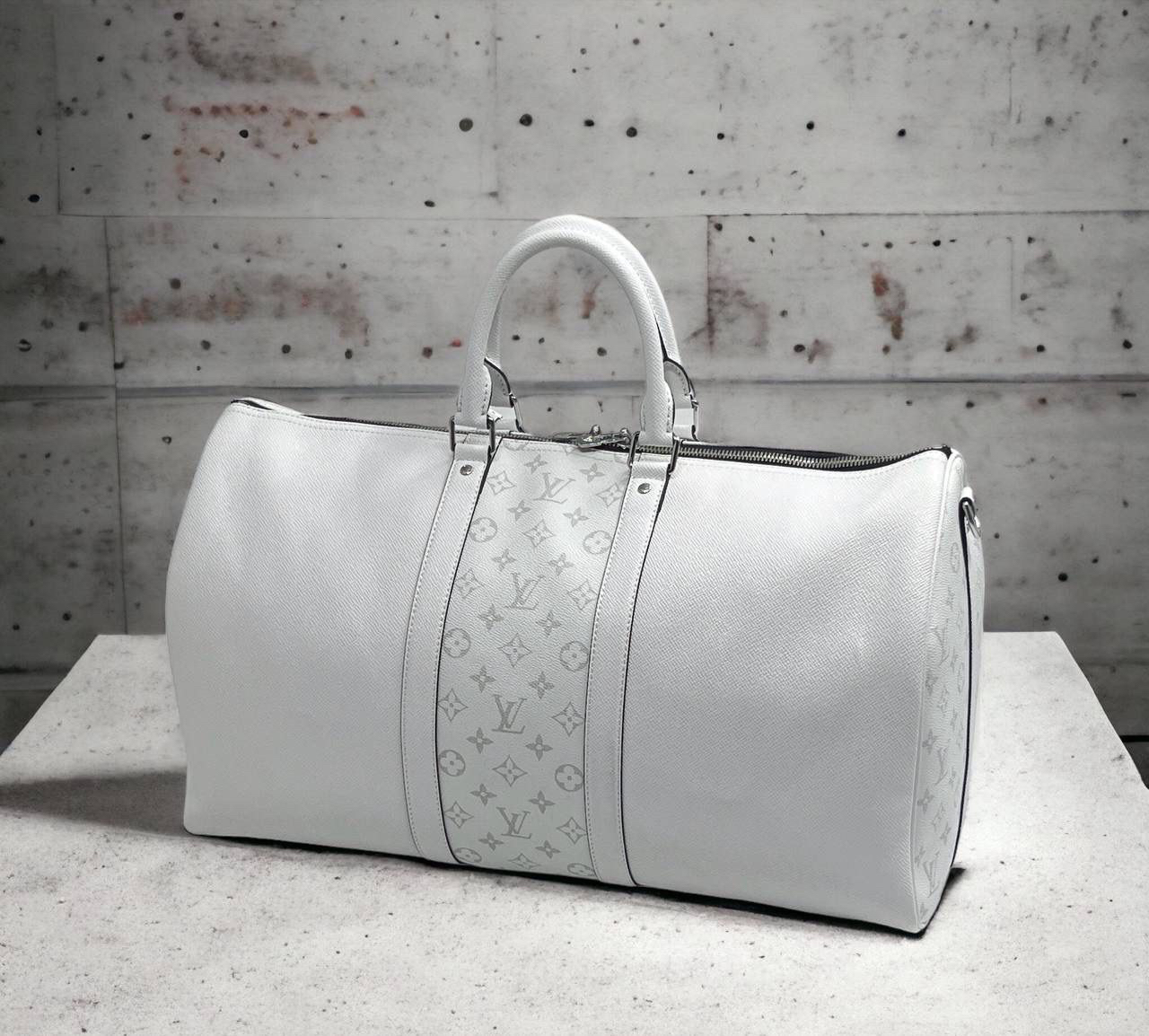 ДОРОЖНАЯ СУМКА LOUIS VUITTON детальное фото