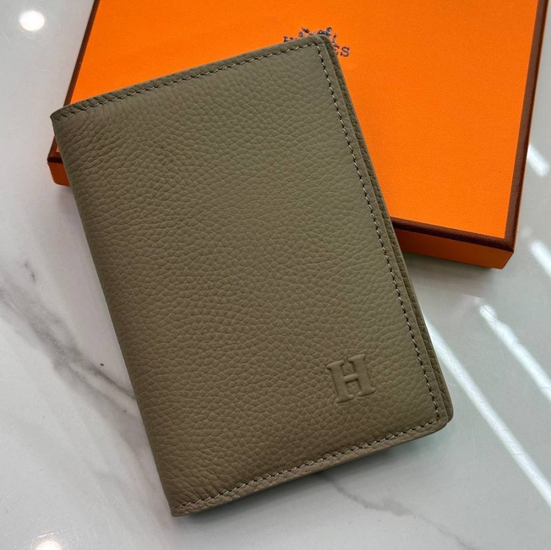 ОБЛОЖКА НА ПВСПОРТ HERMES фото