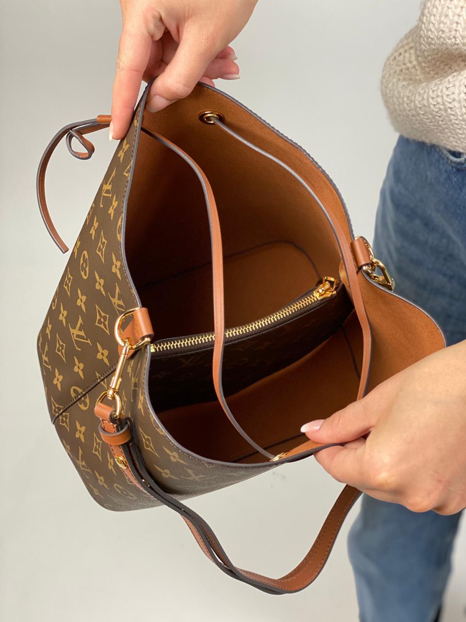 СУМКА LOUIS VUITTON детальное фото