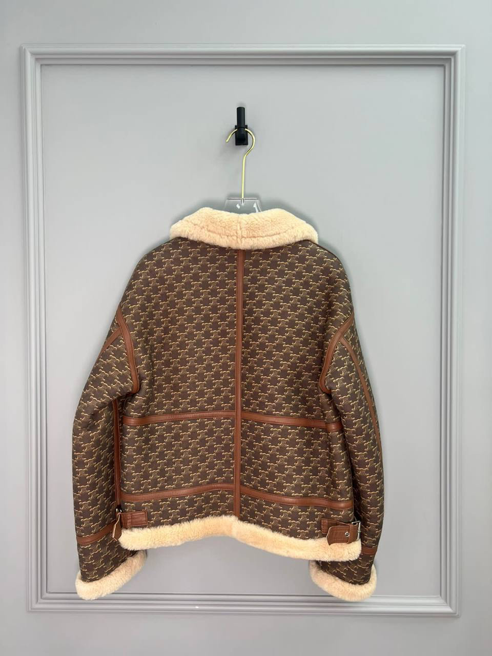 ДУБЛЕНКА CELINE детальное фото