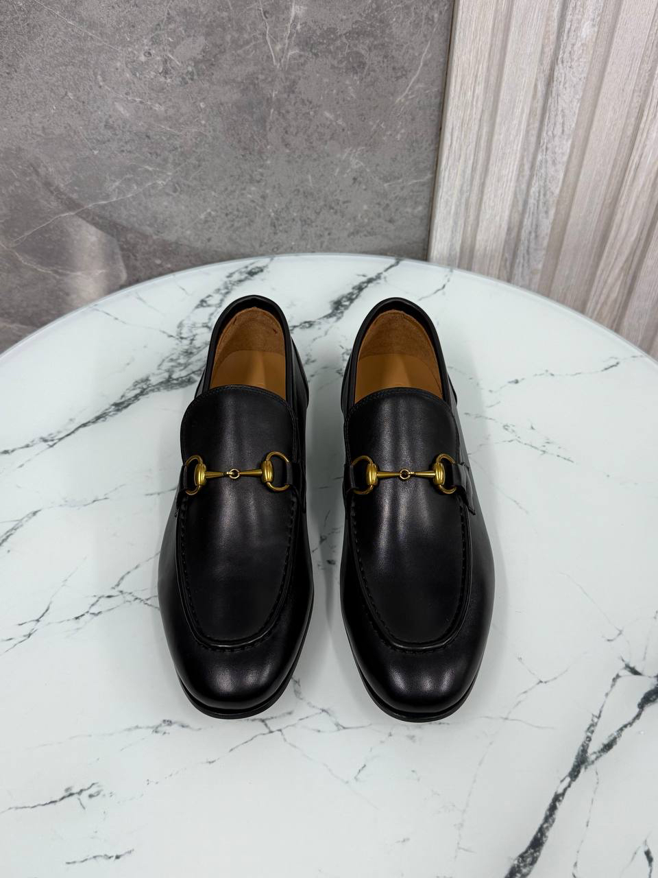 МУЖСКИЕ ЛОФЕРЫ GUCCI детальное фото