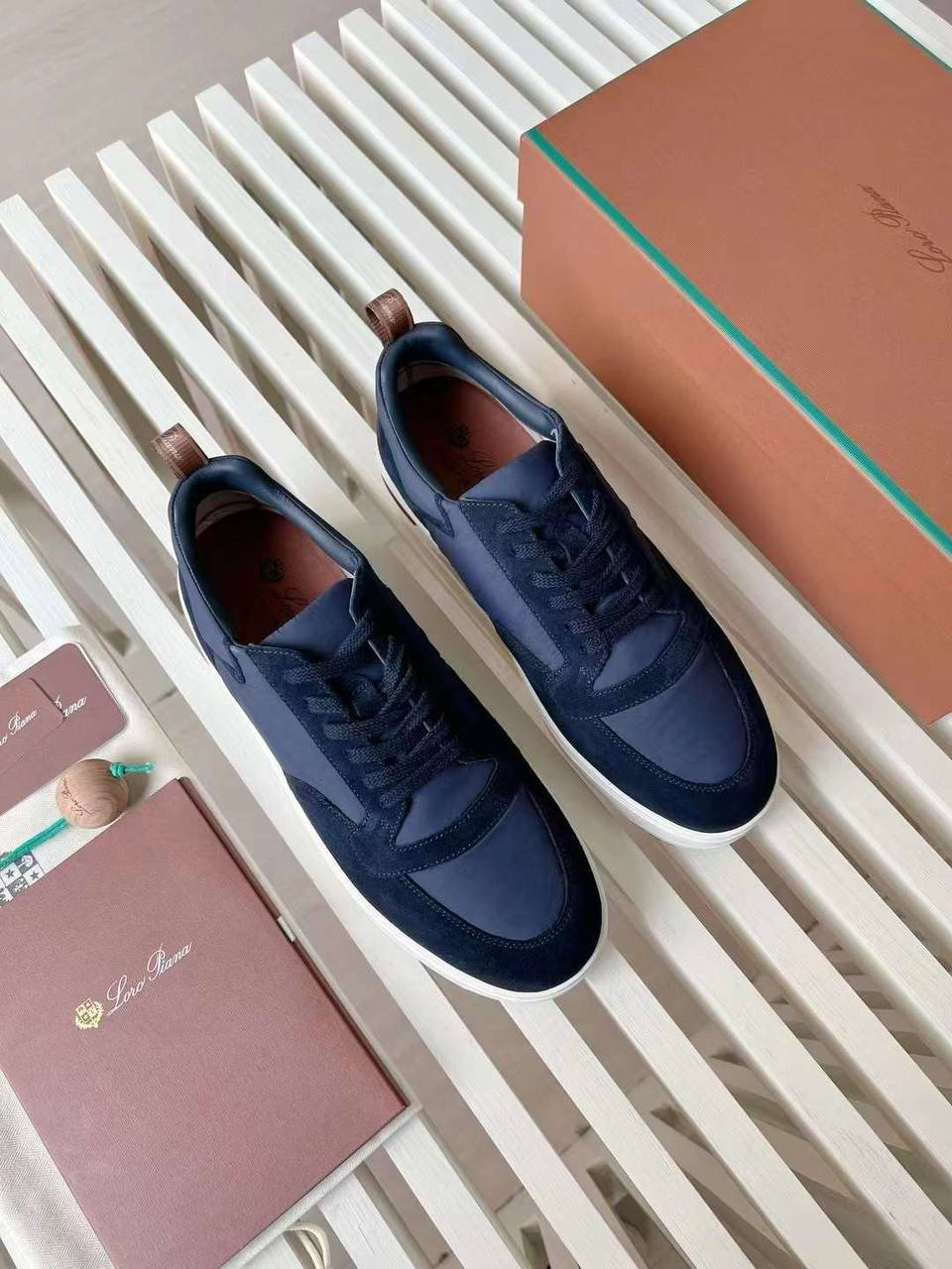 МУЖСКИЕ КЕДЫ LORO PIANA детальное фото