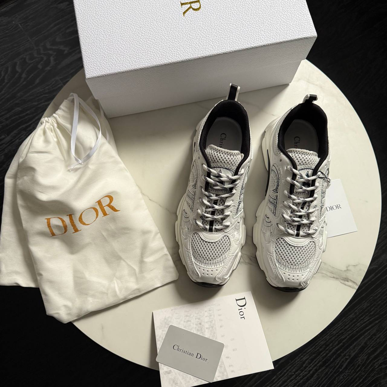 МУЖСКИЕ КРОССОВКИ CHRISTIAN DIOR детальное фото