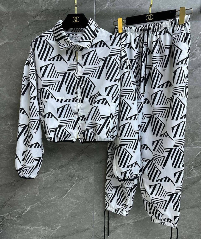 КОСТЮМ CHANEL фото