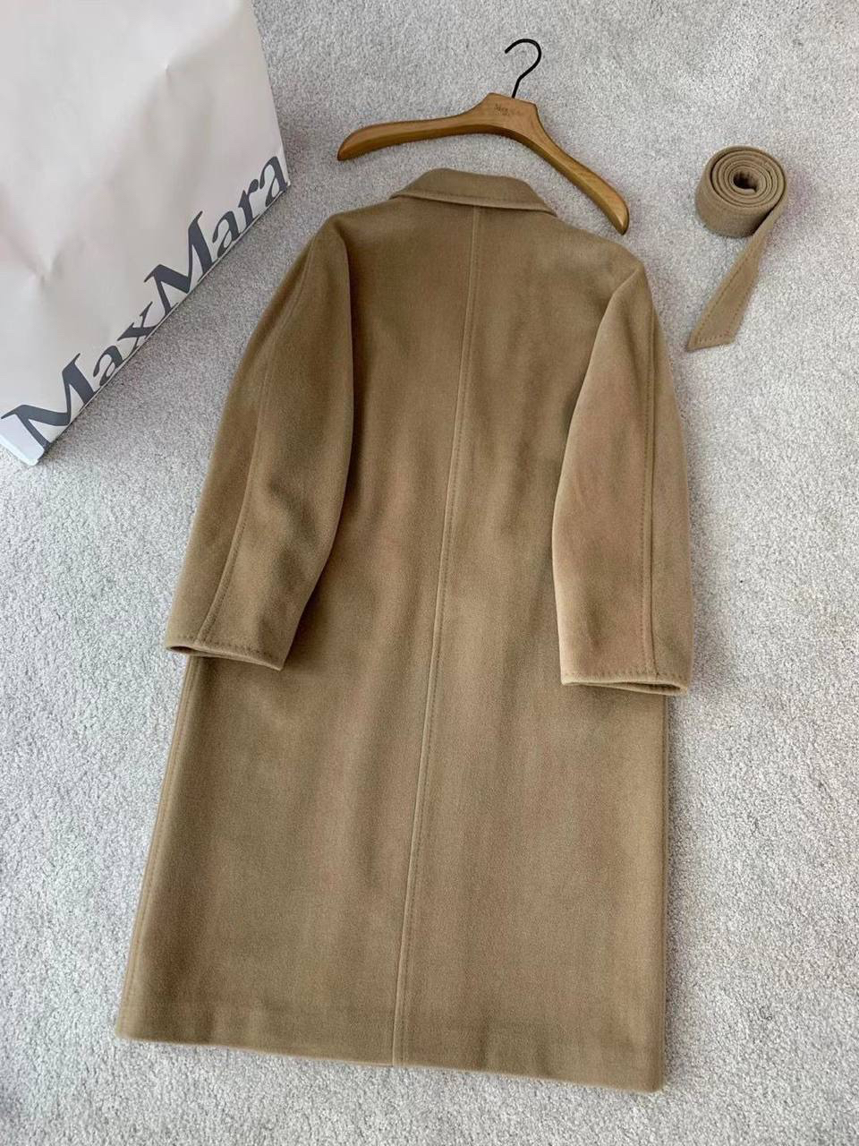 ПАЛЬТО MAX MARA детальное фото