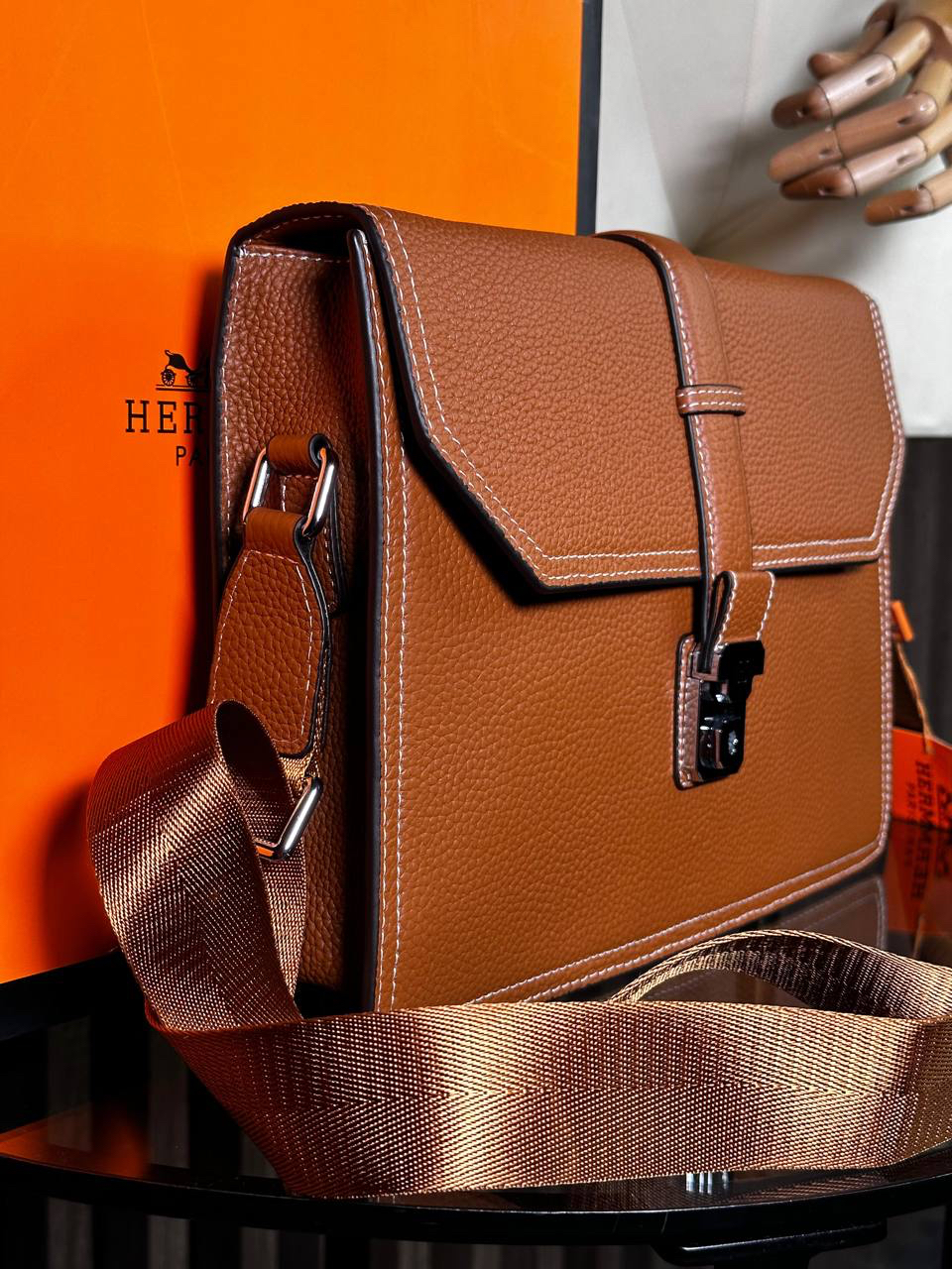 МУЖСКАЯ СУМКА МЕССЕНДЖЕР HERMES детальное фото