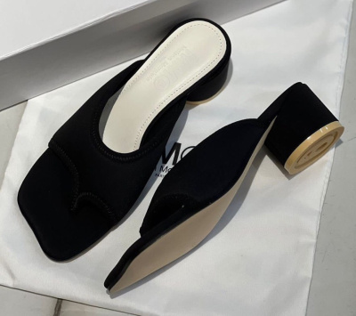 ШЛЕПКИ MAISON MARGIELA фото